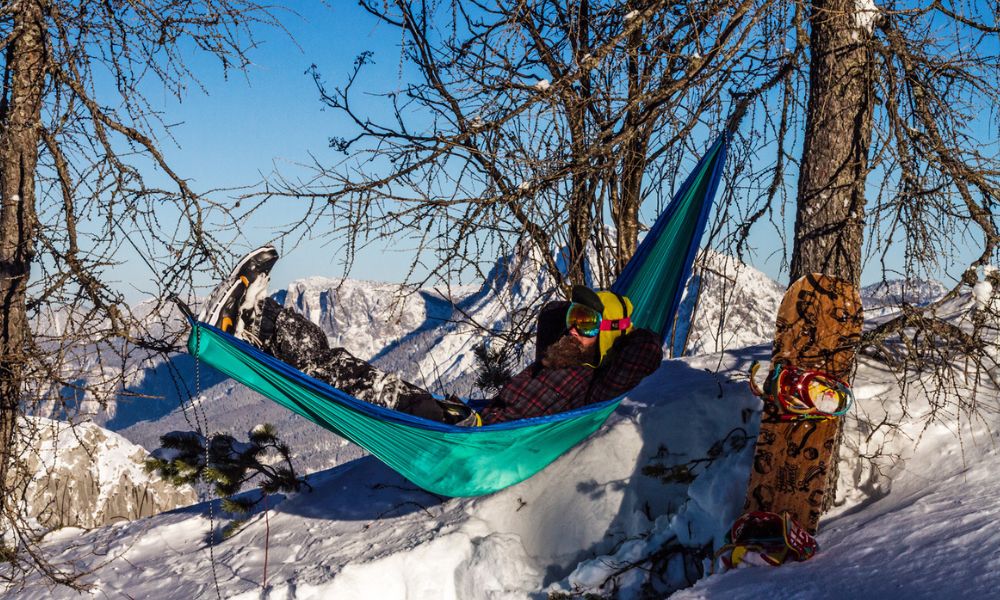 Adventure Awaits: Travel Hammocks - Your Ultimate Companion for Cozy Winter Camping
