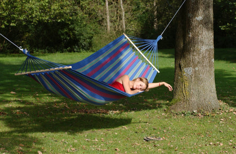 How To Get Into a Hammock - Simply Hammocks