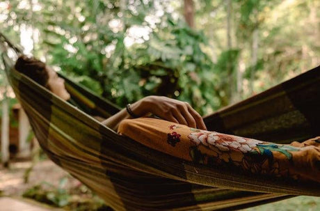 How To Prevent Back Pain When Using a Hammock - Simply Hammocks