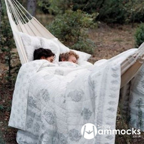 How to sleep in a Hammock? - Simply Hammocks