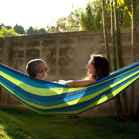 What is better Cotton or Weatherproof? - Simply Hammocks